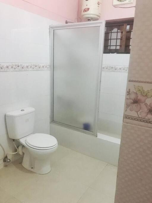 La Casa Trivandrum 4 Bhk Ac Luxury Villa At City Centre, Just 6 Kms To Airport Thiruvananthapuram Eksteriør bilde