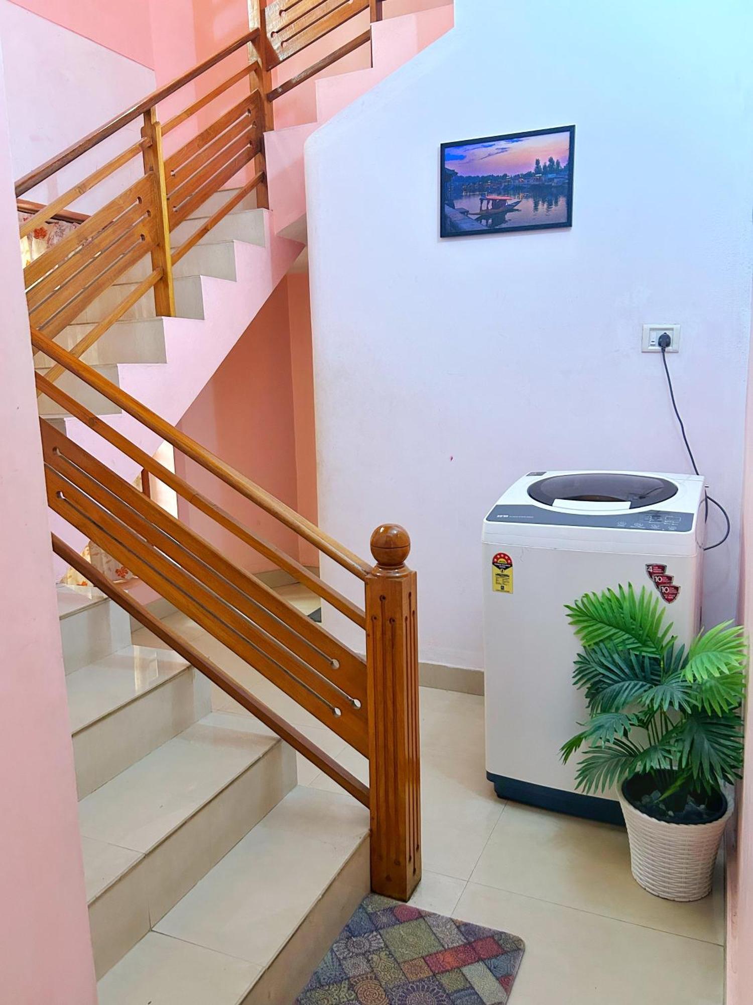 La Casa Trivandrum 4 Bhk Ac Luxury Villa At City Centre, Just 6 Kms To Airport Thiruvananthapuram Eksteriør bilde