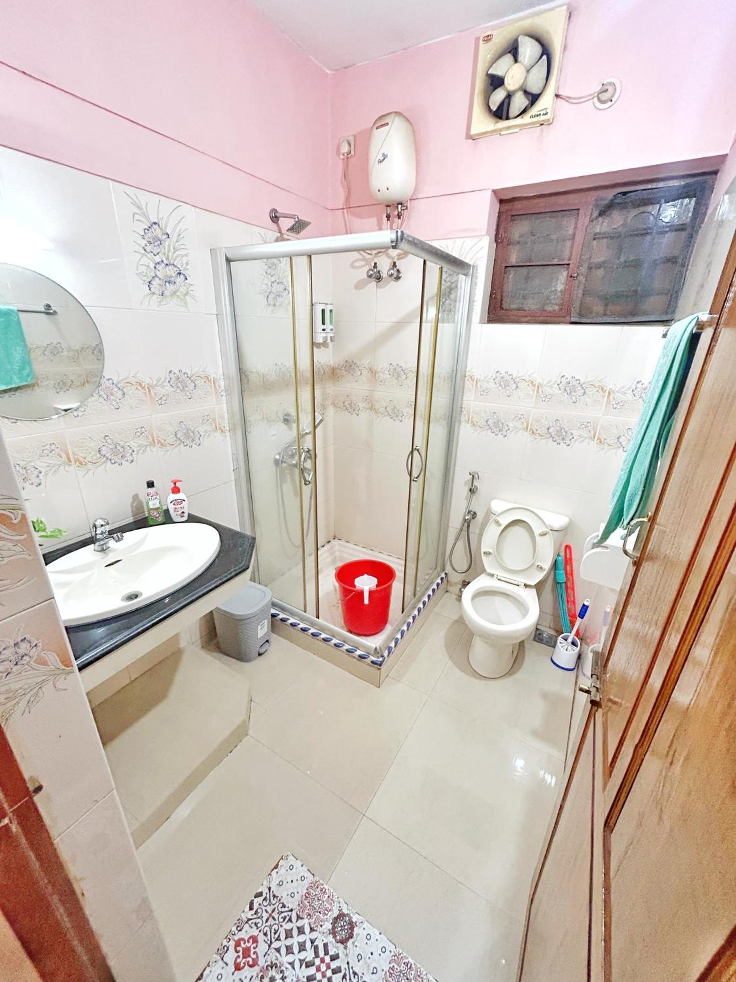 La Casa Trivandrum 4 Bhk Ac Luxury Villa At City Centre, Just 6 Kms To Airport Thiruvananthapuram Eksteriør bilde