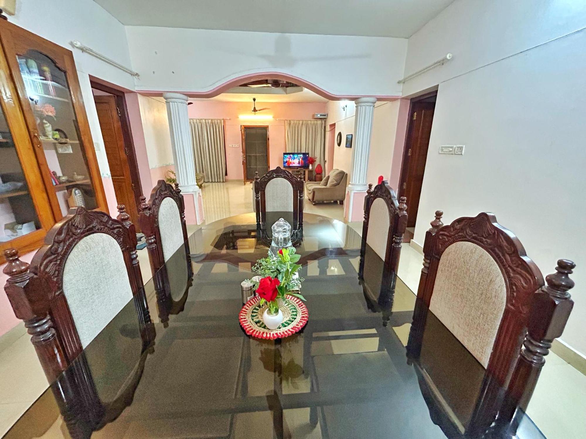 La Casa Trivandrum 4 Bhk Ac Luxury Villa At City Centre, Just 6 Kms To Airport Thiruvananthapuram Eksteriør bilde